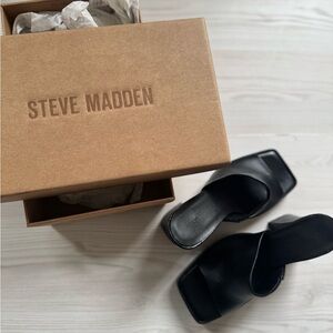 Steve Madden PIPPA Black Leather Platform Heels